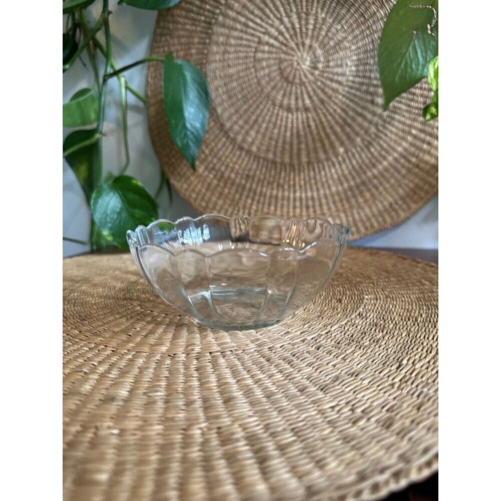 Small glass scalloped bowl